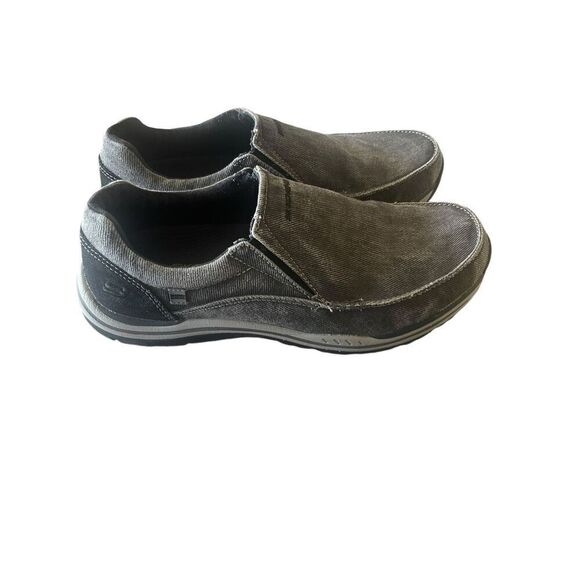 Skechers Mens Black Round Toe Memory Foam Slip-On Casual Shoes Size 9 US - Picture 5 of 15